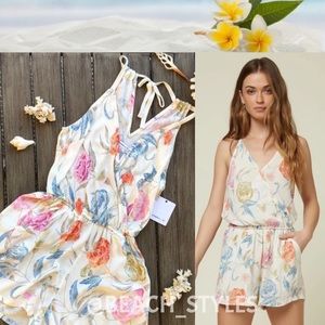 🌴🔆O’Neill- ALEX FLORAL ROMPER🔆🌴